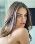 Yael Shelbia Brunette beauty, Beauty girl, Beautiful hair